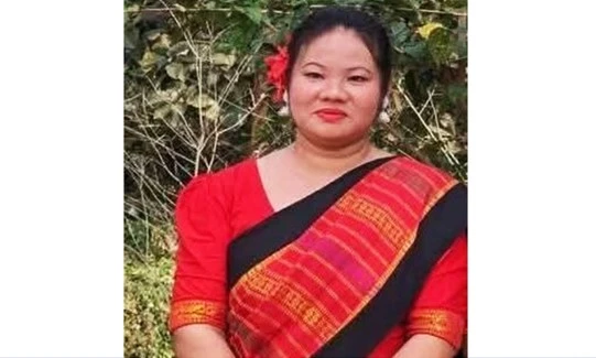 ট্রাকচাপায় এক নারী নিহত, চালক-সহকারী আটক